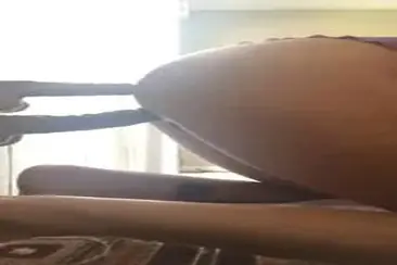 Tante Cantik Pasrah Goyang Kasur Ungu 2026